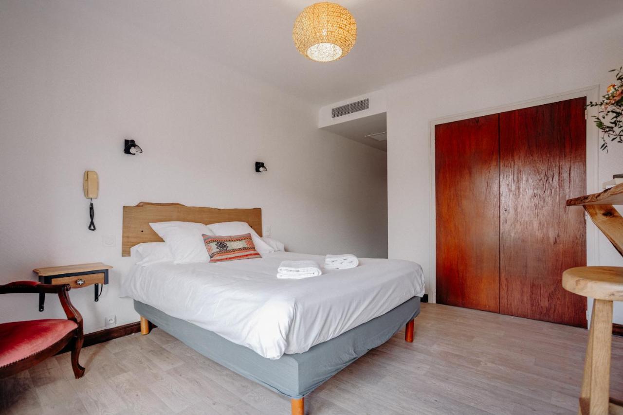 Logis Hotel Restaurant Espelletenia Larceveau-Arros-Cibits Eksteriør billede